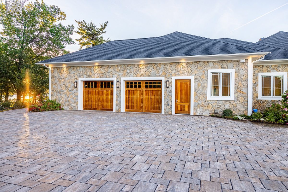 Dickinson Homes custom home, architectural photography
