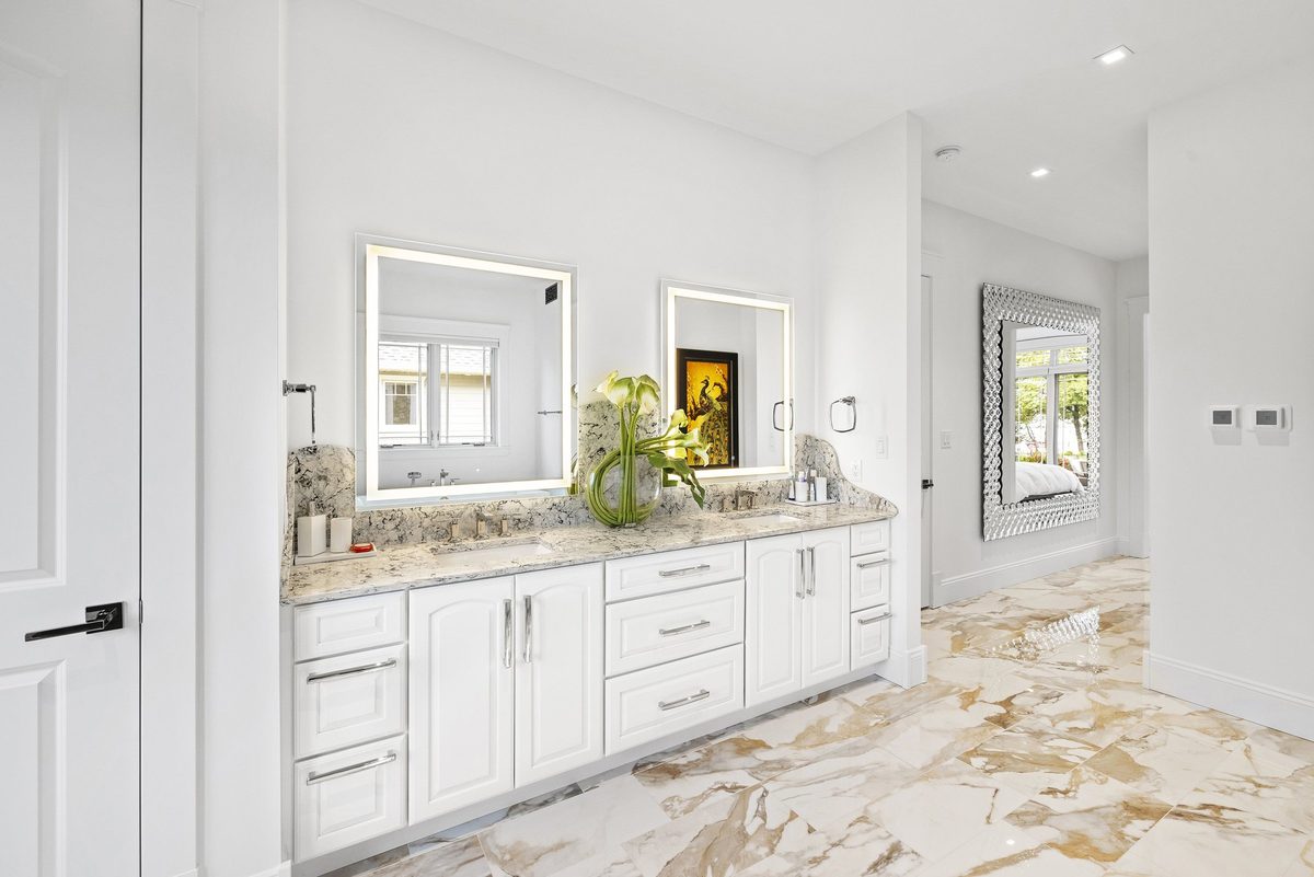 Dickinson Homes custom home, architectural photography