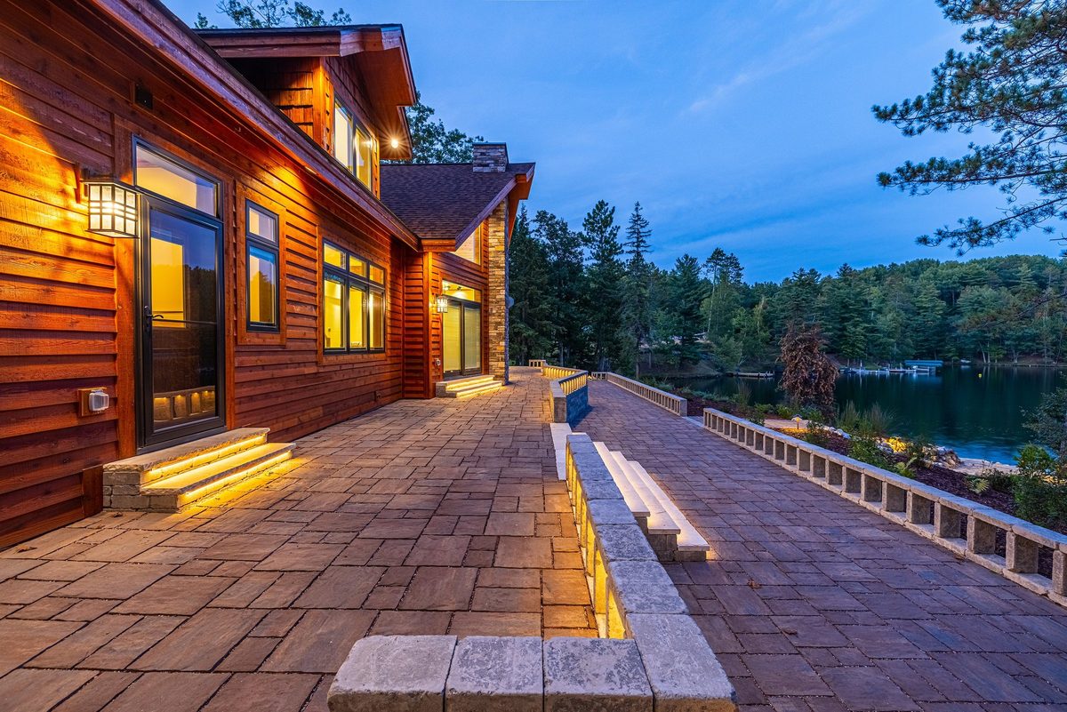 Dickinson Homes custom home, architectural photography