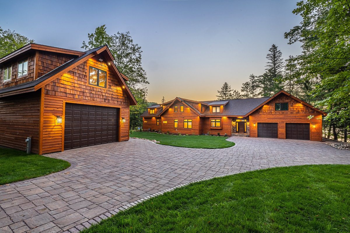 Dickinson Homes custom home, architectural photography