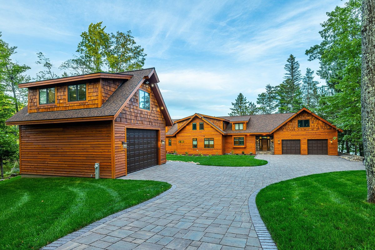 Dickinson Homes custom home, architectural photography