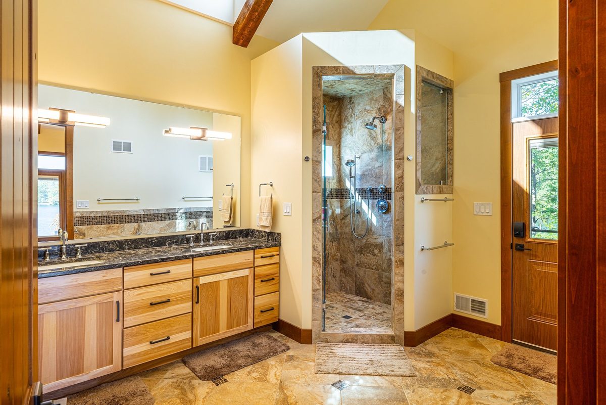 Dickinson Homes custom home, architectural photography
