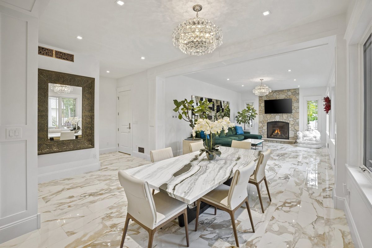 Dickinson Homes custom home, architectural photography