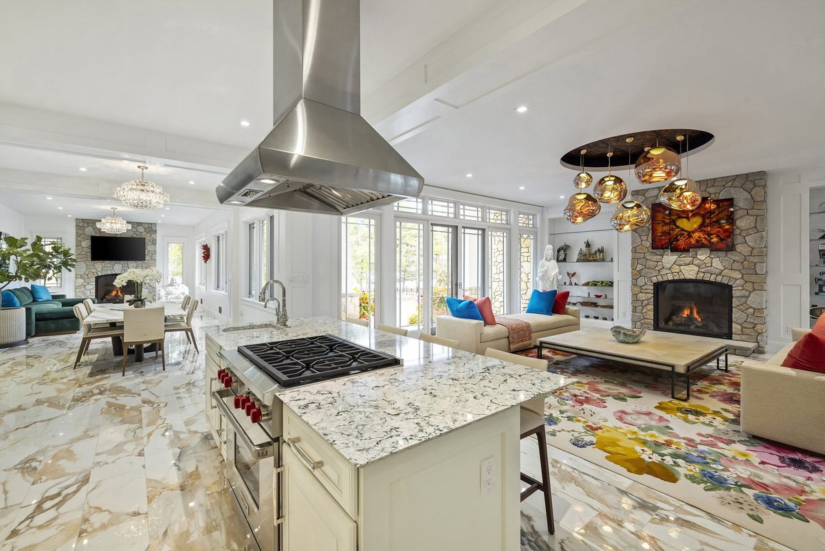 Dickinson Homes custom home, architectural photography