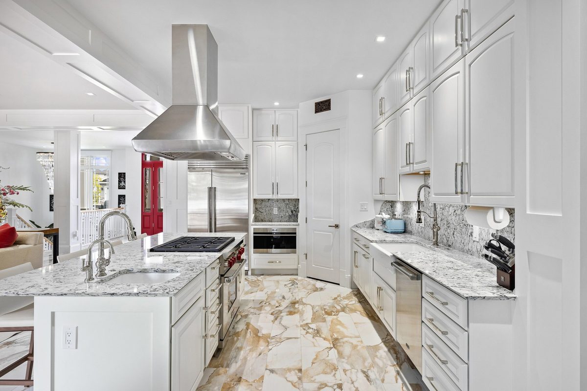 Dickinson Homes custom home, architectural photography