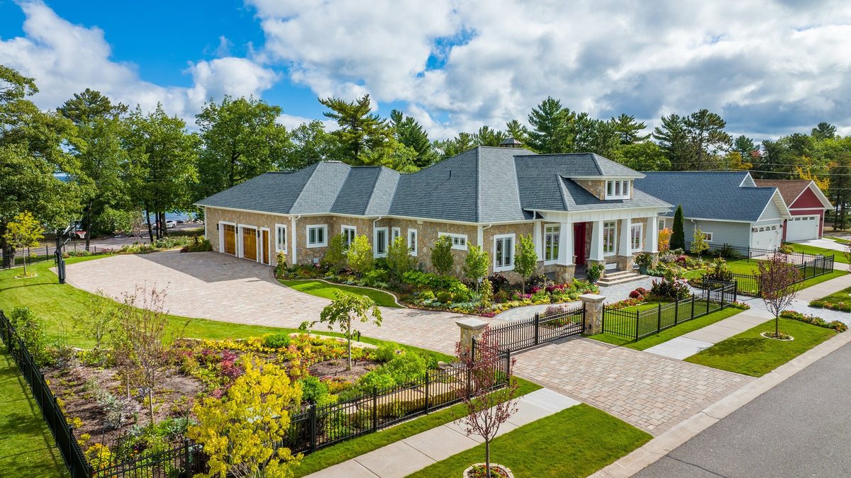 Dickinson Homes custom home, architectural photography