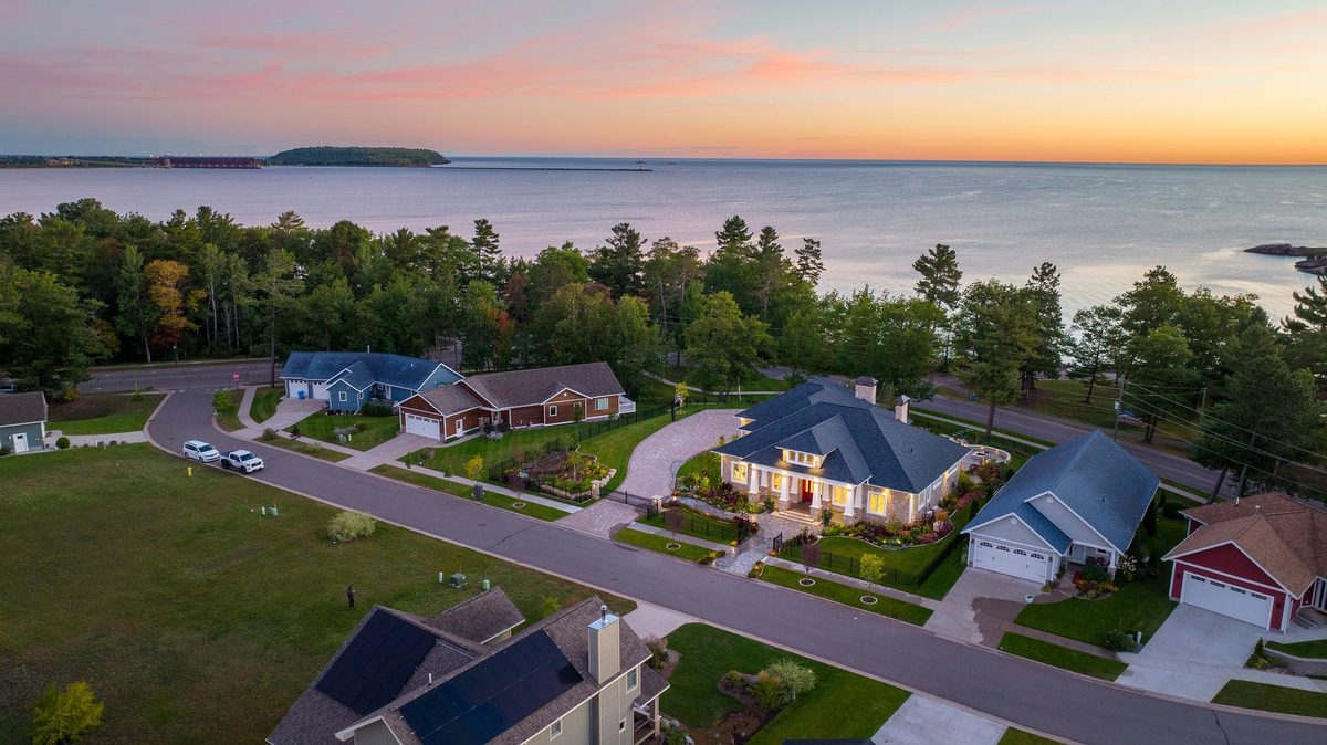 Dickinson Homes custom home, architectural photography
