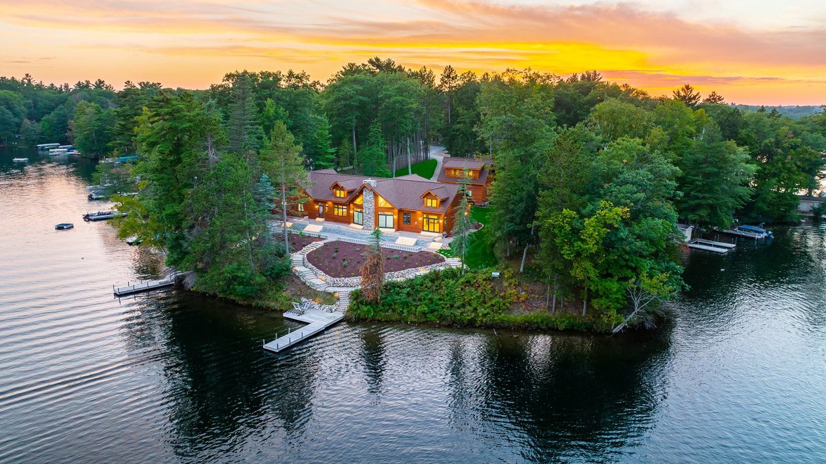 Aerial view of a Dickinson Homes custom lake home